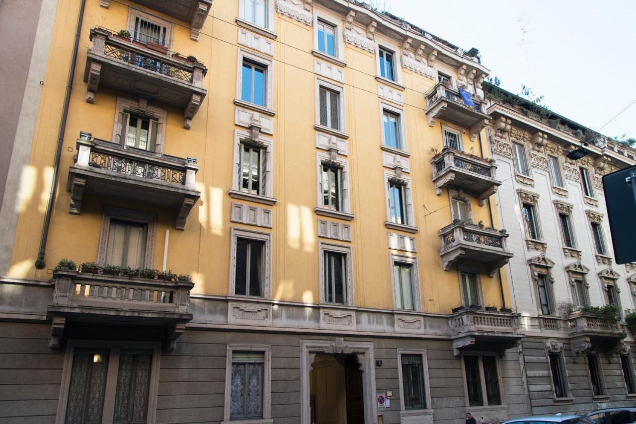 Sophisticated Apt Near Duomo Milão Exterior foto